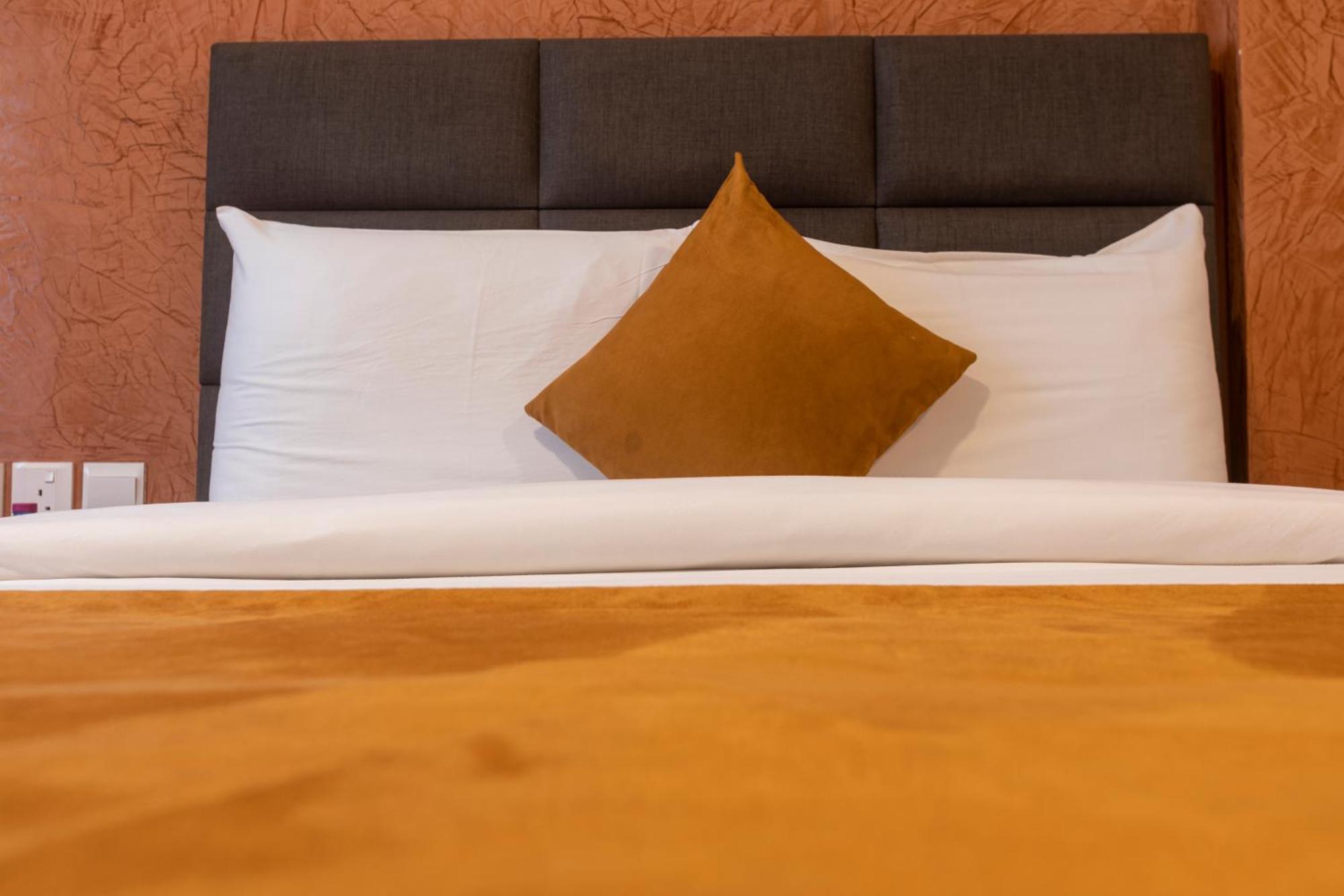 Airport View Hotel Accra Bagian luar foto